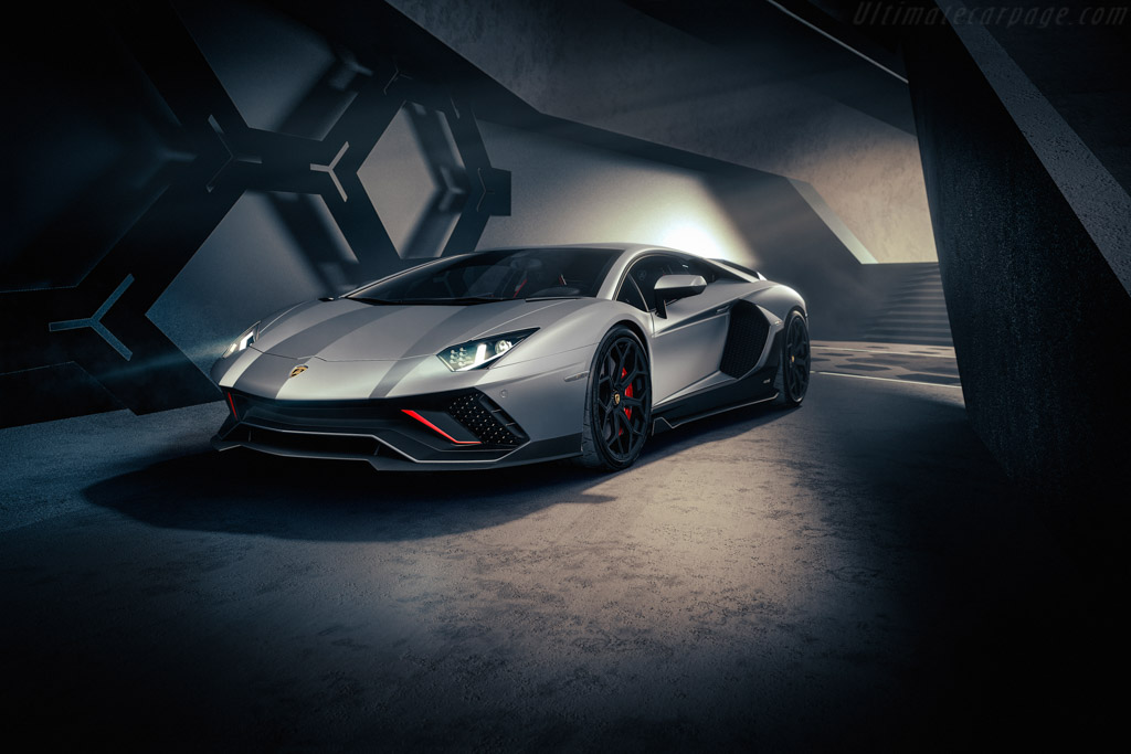 Lamborghini Aventador LP780-4 Ultimae Coupe