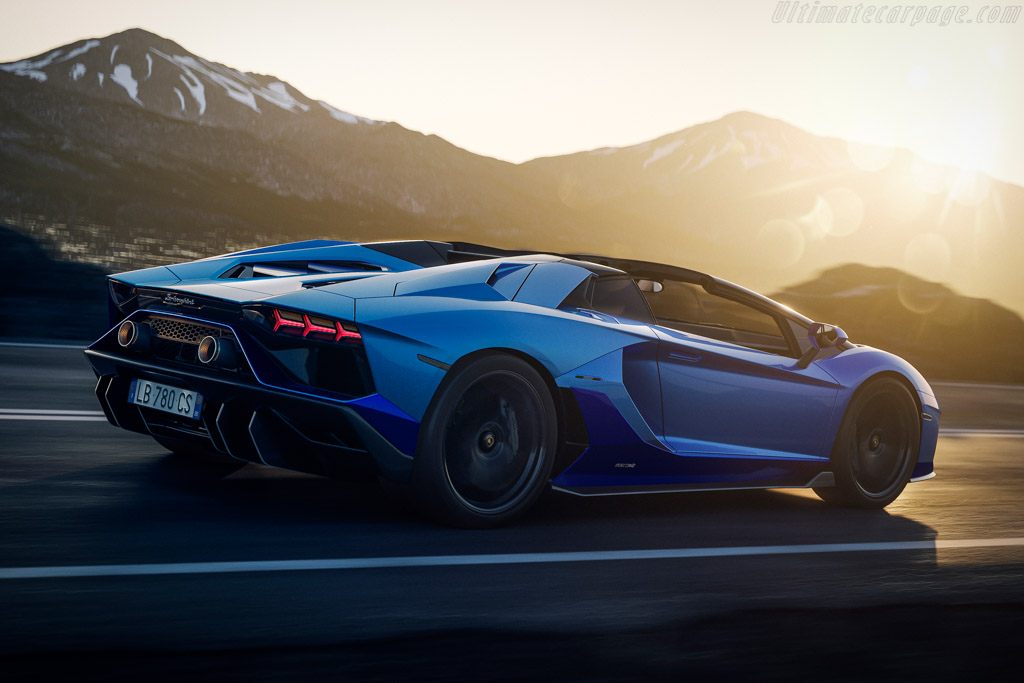 Lamborghini Aventador LP780-4 Ultimae Roadster