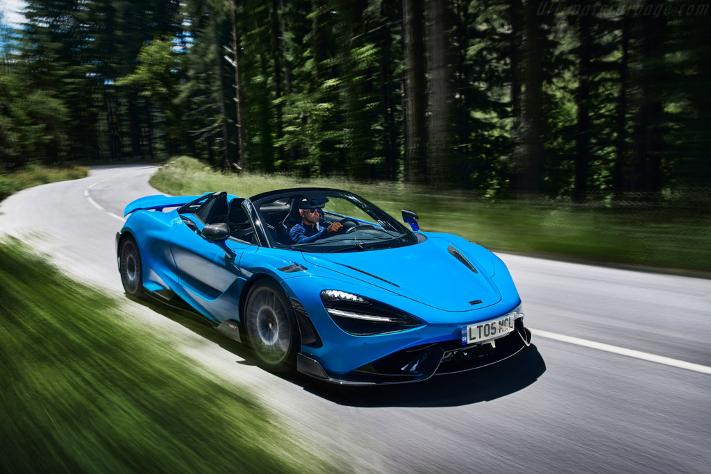 McLaren 765LT Spider