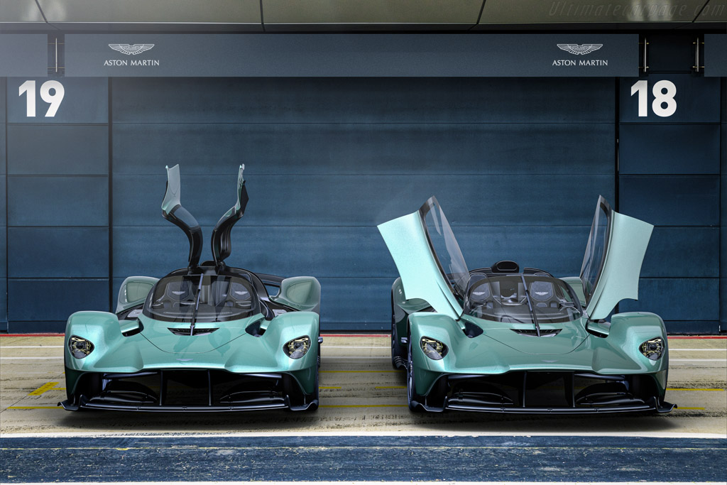 Aston Martin Vakyrie Spider