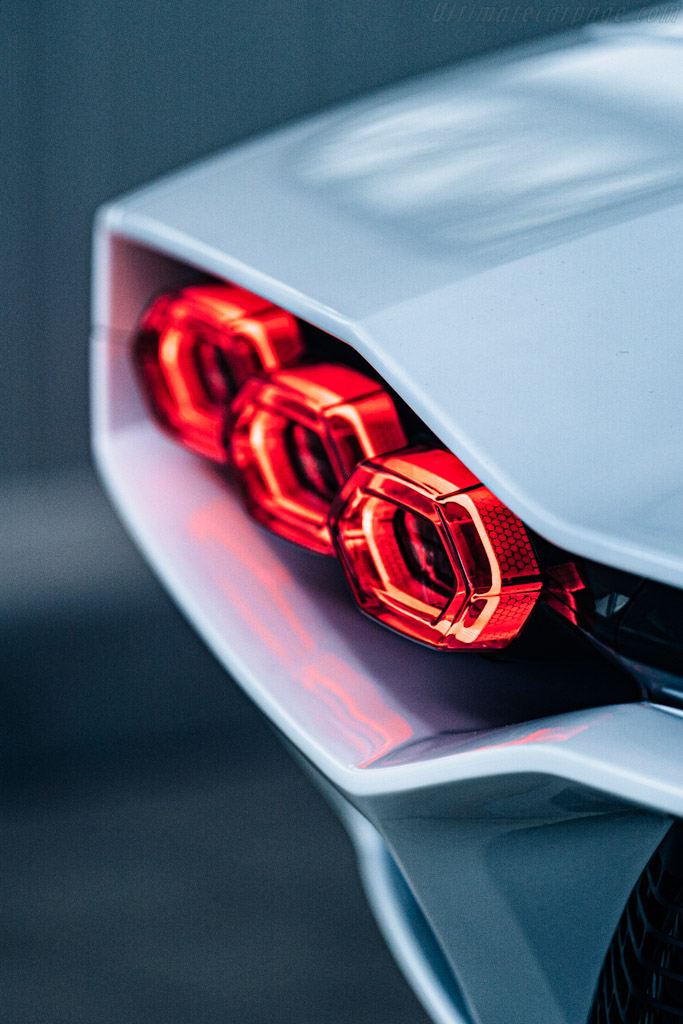 Lamborghini Countach LPI 800-4