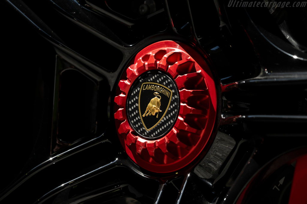 Lamborghini Countach LPI 800-4