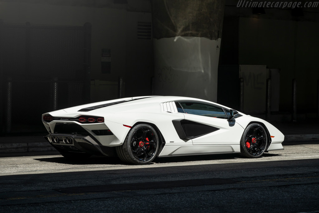 Lamborghini Countach LPI 800-4