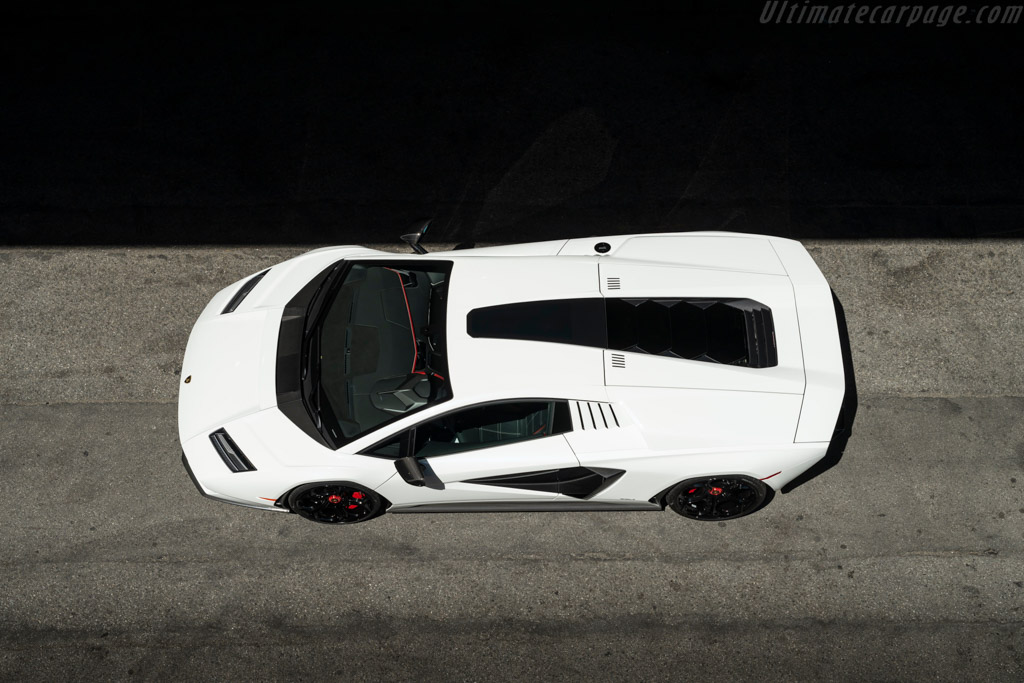 Lamborghini Countach LPI 800-4