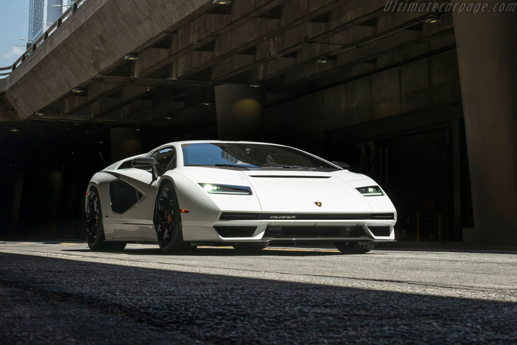 Lamborghini Countach LPI 800-4