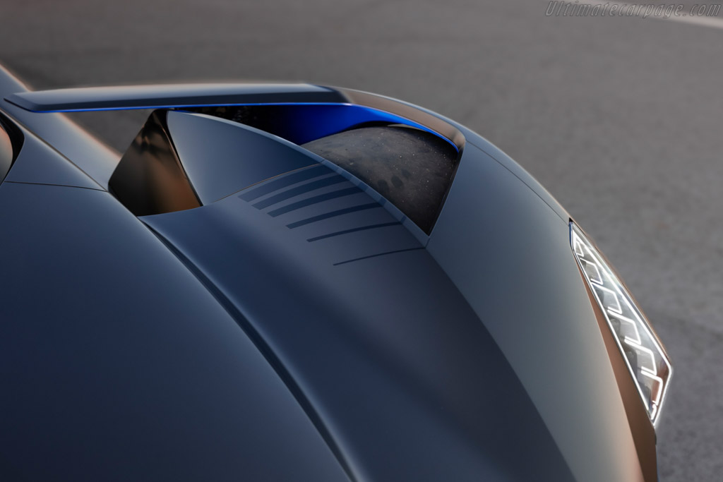 Cadillac V.Series R