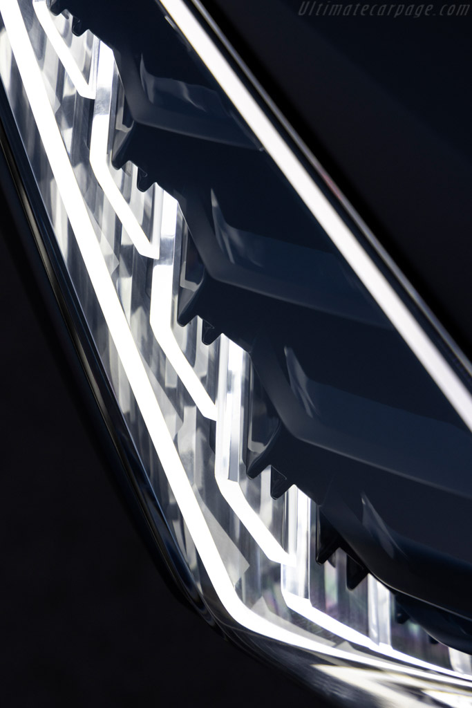Cadillac V.Series R
