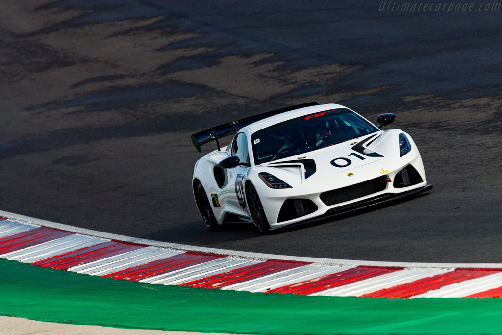 Lotus Emira GT4