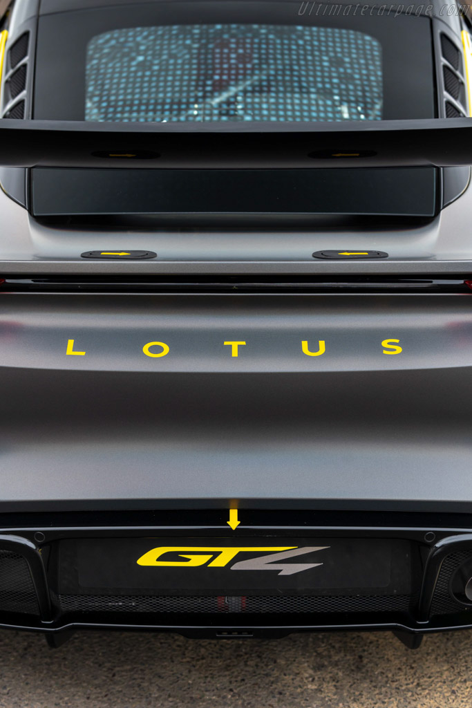 Lotus Emira GT4