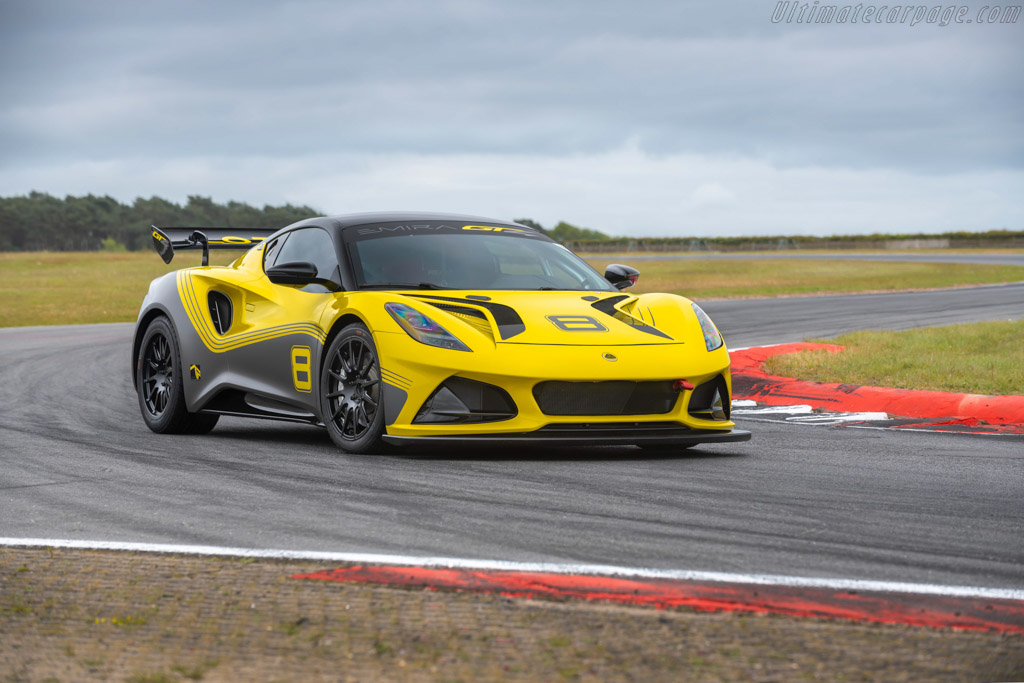 Lotus Emira GT4