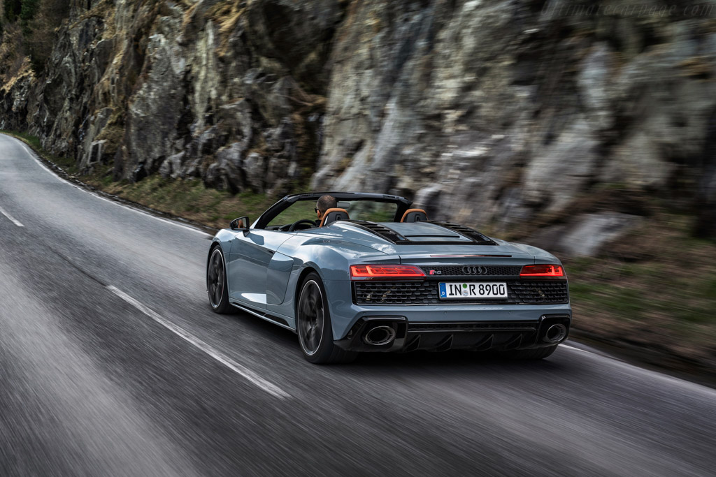 Audi R8 V10 Performance RWD Spyder