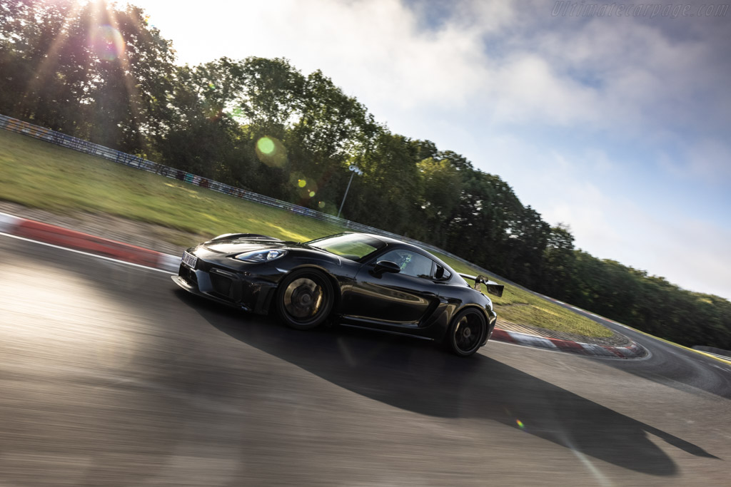 Porsche 718 Cayman GT4 RS