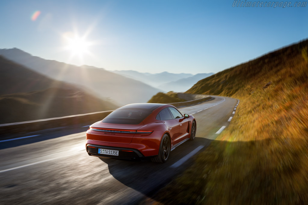 Porsche Taycan GTS