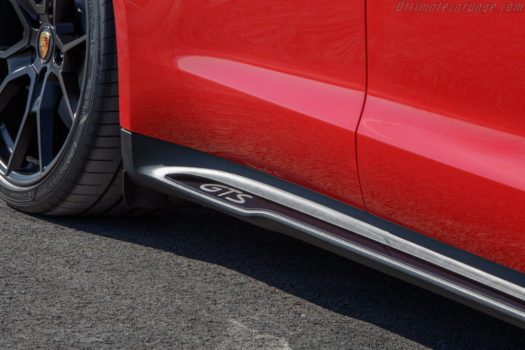 Porsche Taycan GTS Sport Turismo