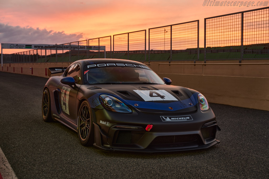 Porsche 718 Cayman GT4 RS Clubsport