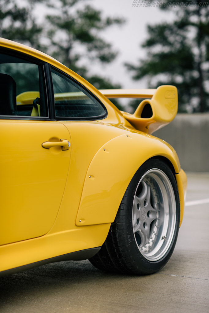 Porsche 911 GT2