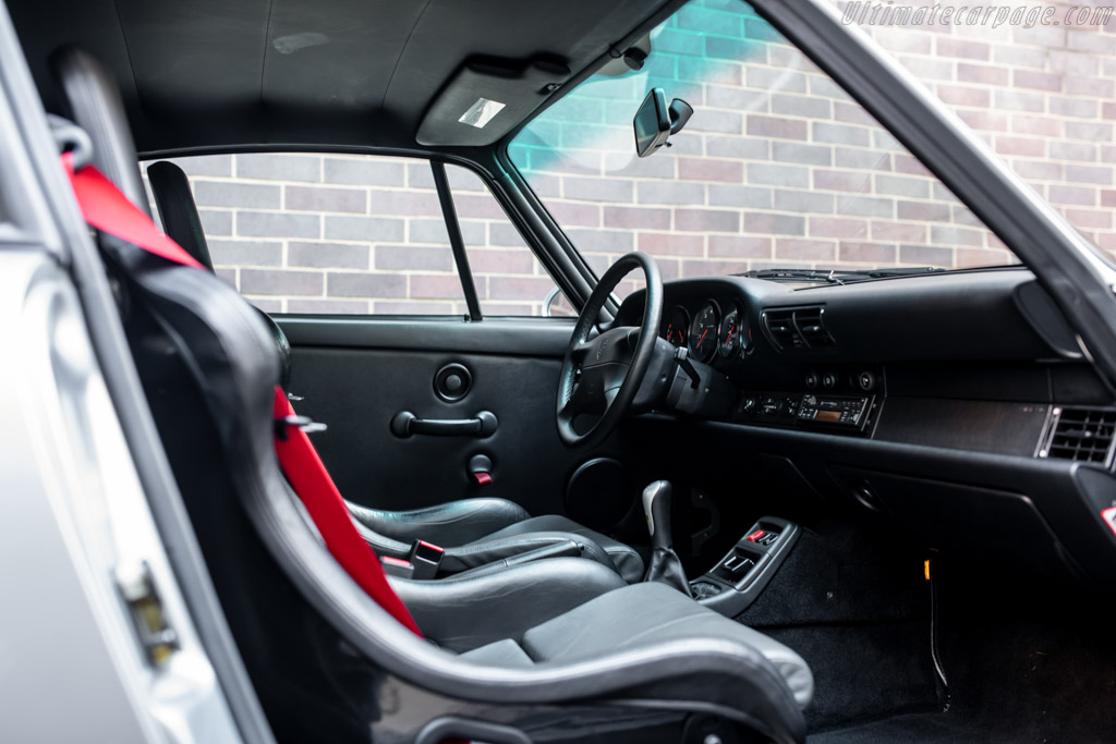 Porsche 911 GT2