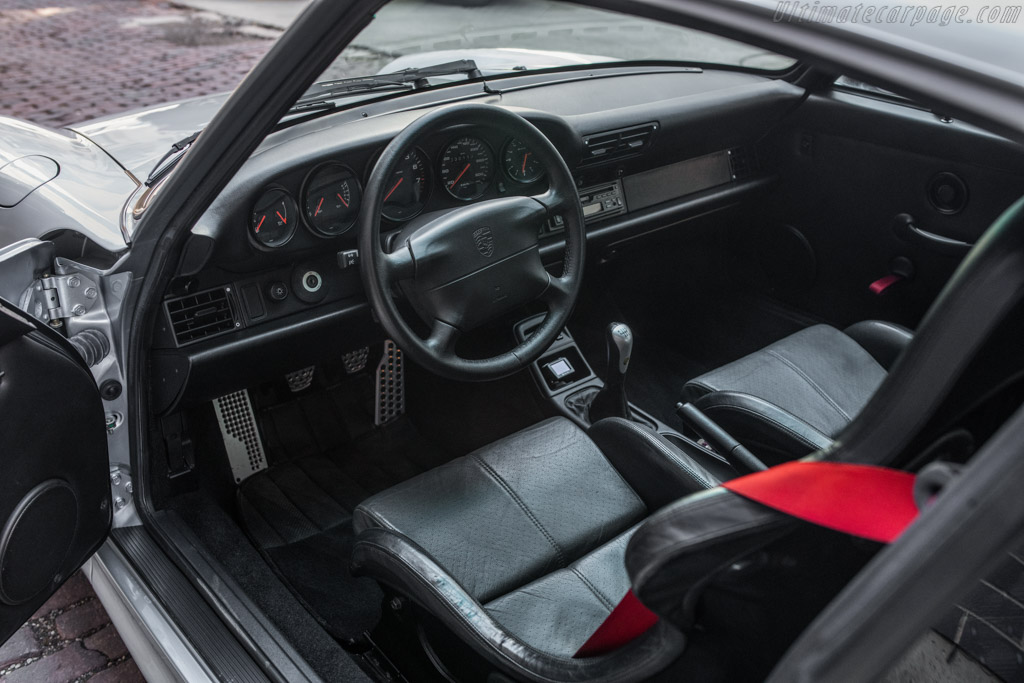 Porsche 911 GT2