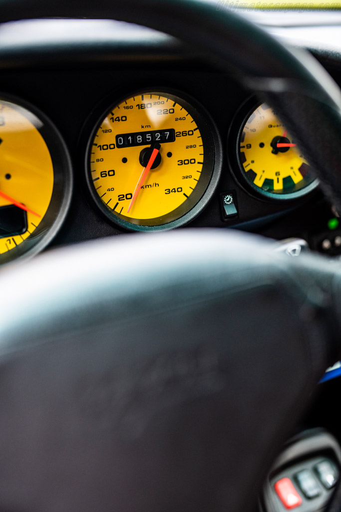 Porsche 911 GT2