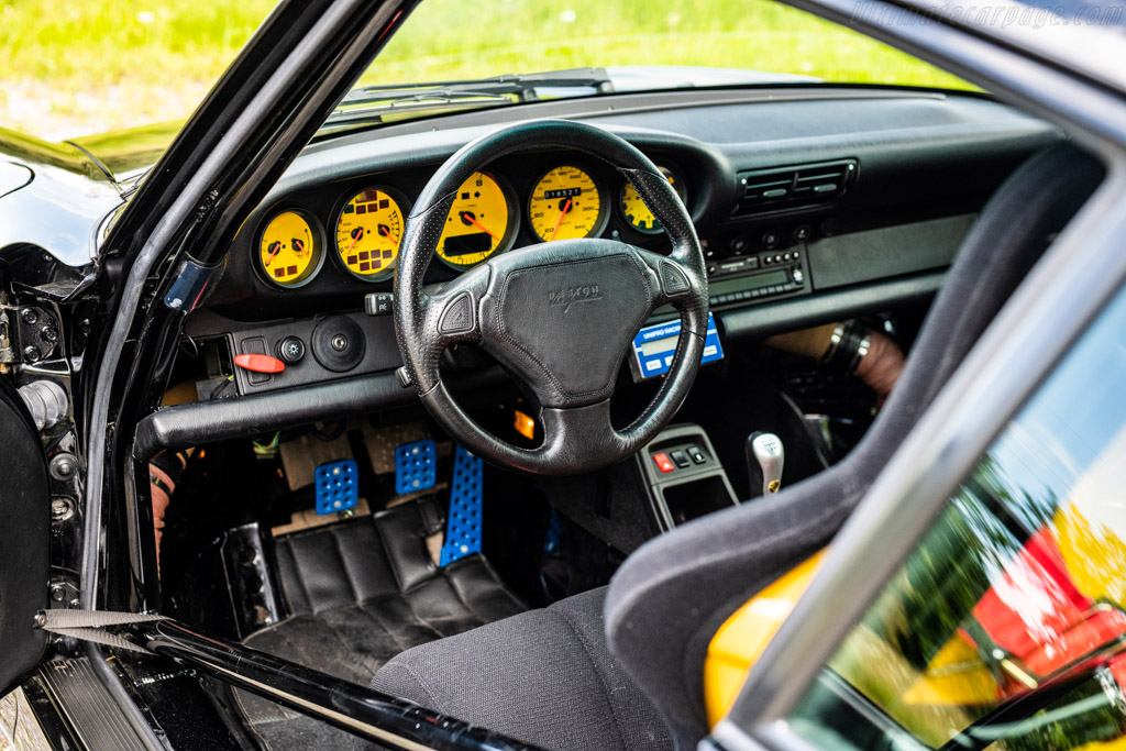 Porsche 911 GT2
