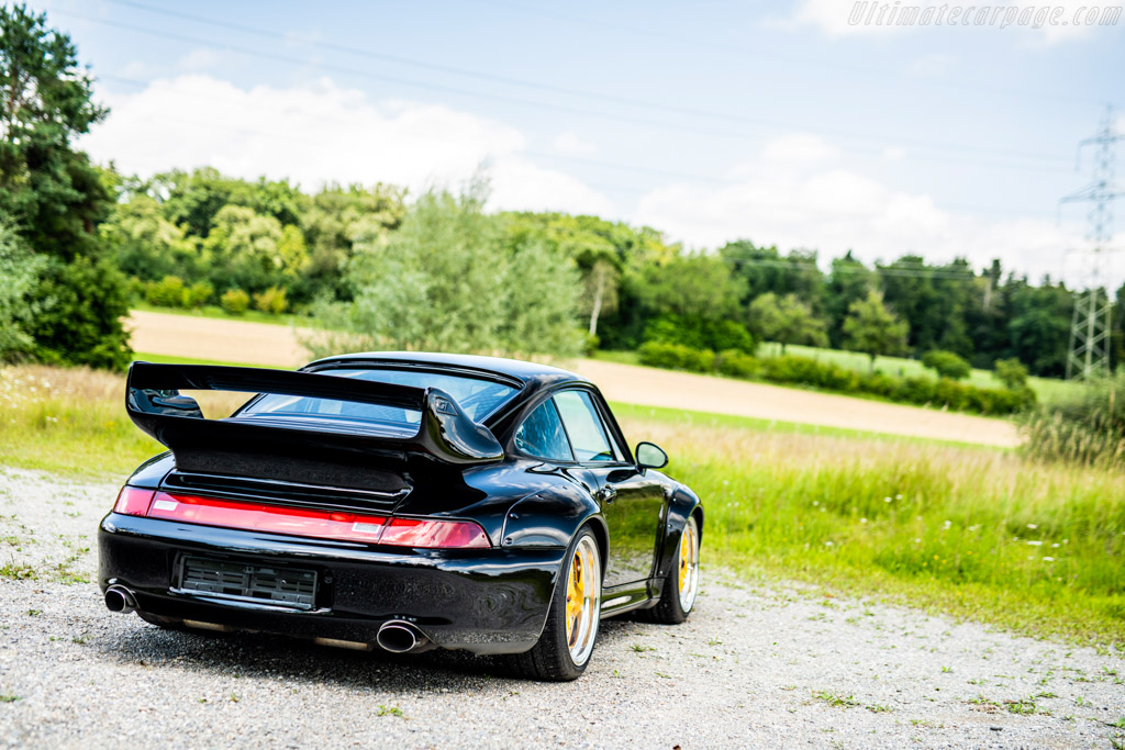 Porsche 911 GT2