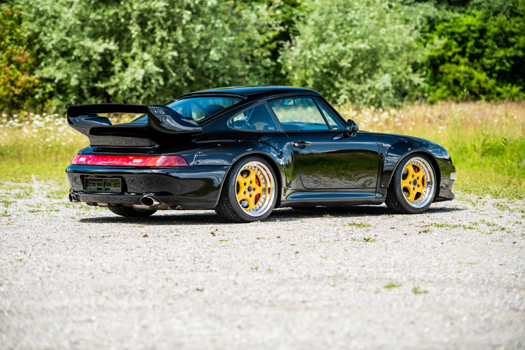 Porsche 911 GT2