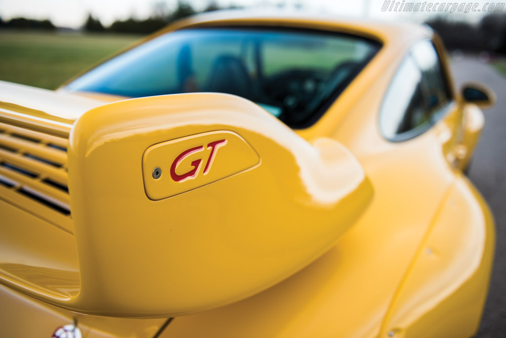 Porsche 911 GT2
