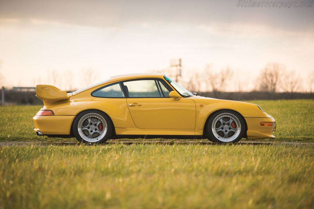 Porsche 911 GT2