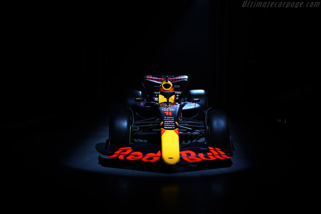 Red Bull Racing RB18