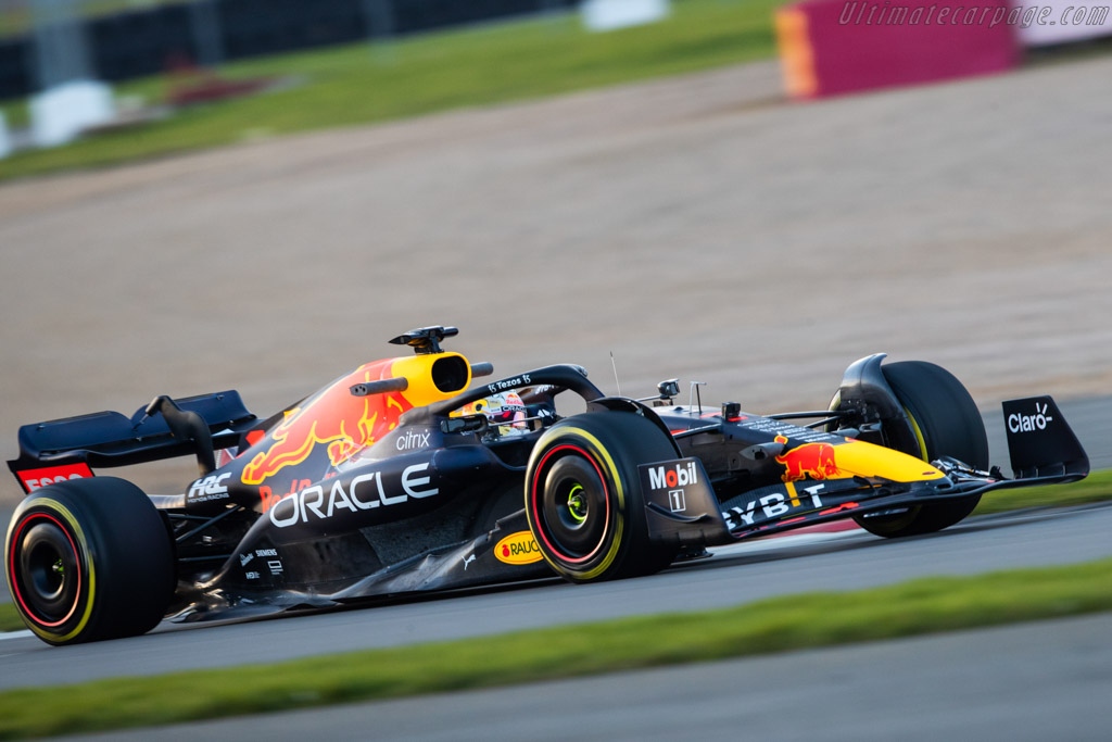 Red Bull Racing RB18