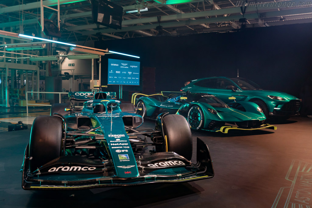 Aston Martin AMR22 Mercedes