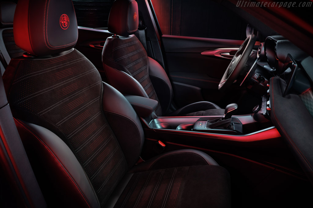Alfa Romeo Tonale Q4 Hybrid