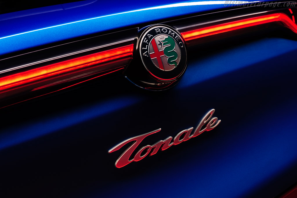Alfa Romeo Tonale Q4 Hybrid