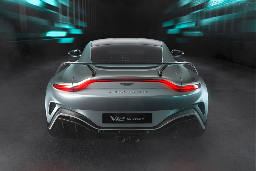 Aston Martin V12 Vantage