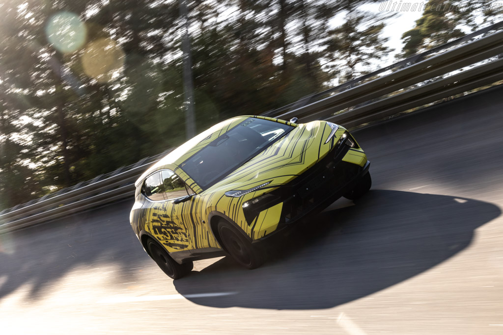 Lotus Eletre