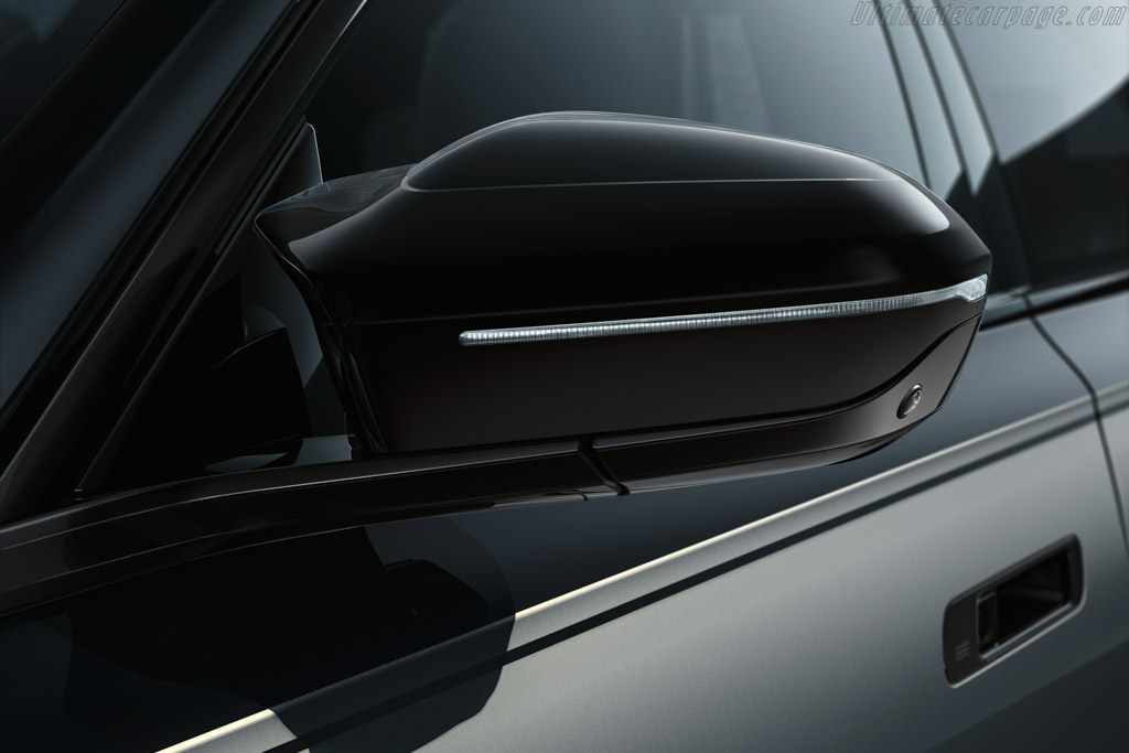 BMW M760e xDrive