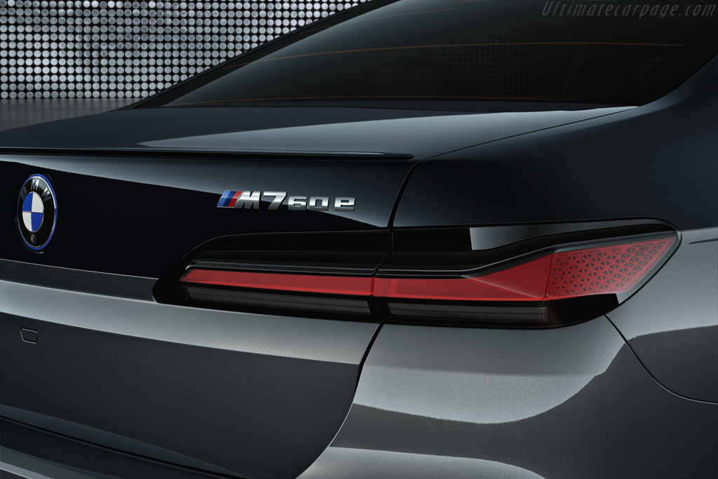 BMW M760e xDrive