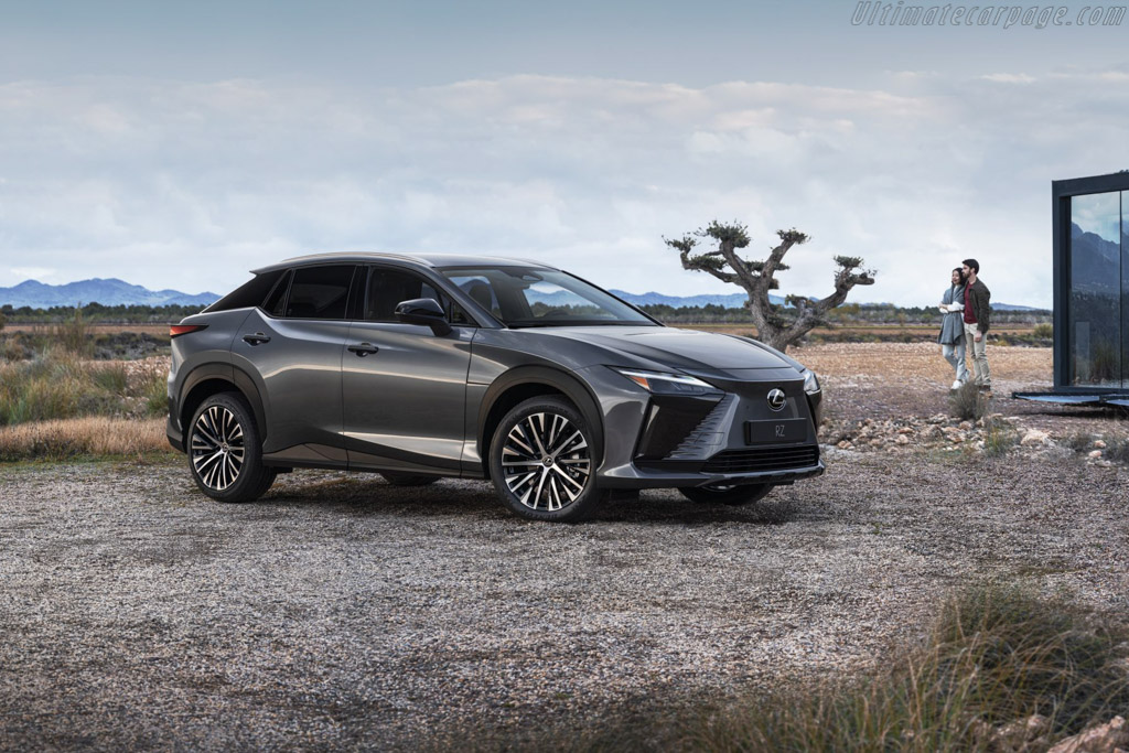 Lexus RZ 450e