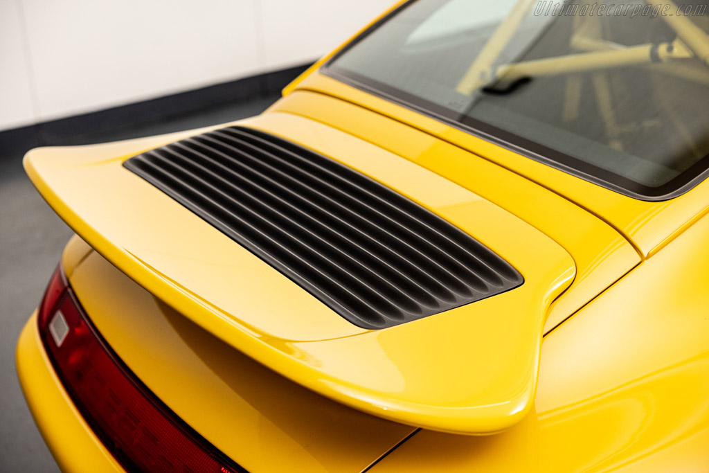 Porsche 911 Carrera RS 3.8