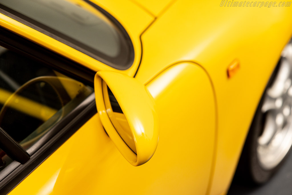 Porsche 911 Carrera RS 3.8