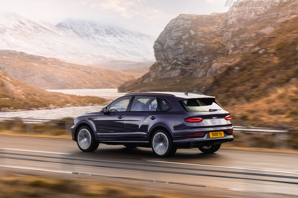 Bentley Bentayga V8 EWB