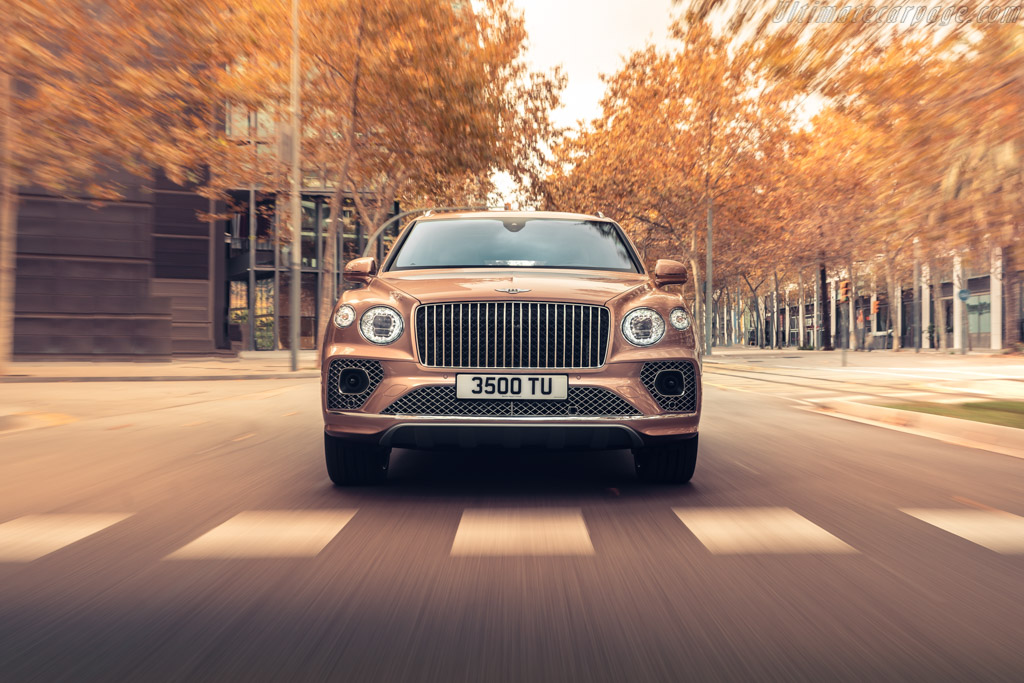 Bentley Bentayga V8 EWB