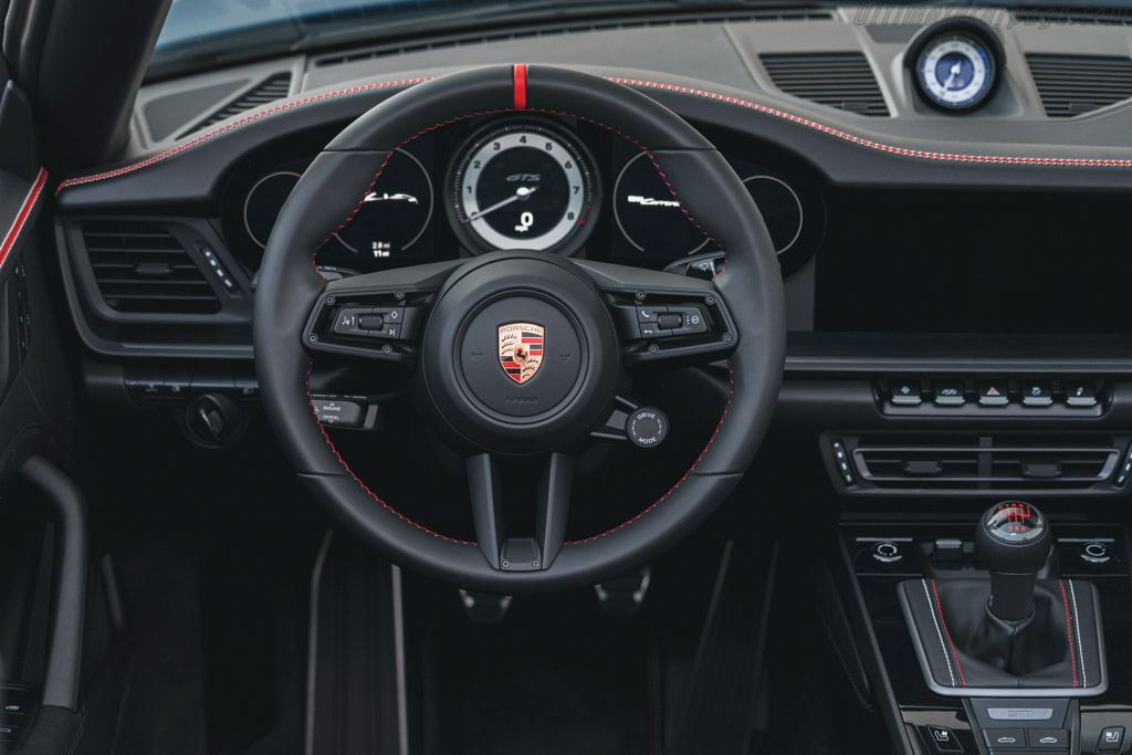 Porsche 911 Carrera GTS Cabriolet America