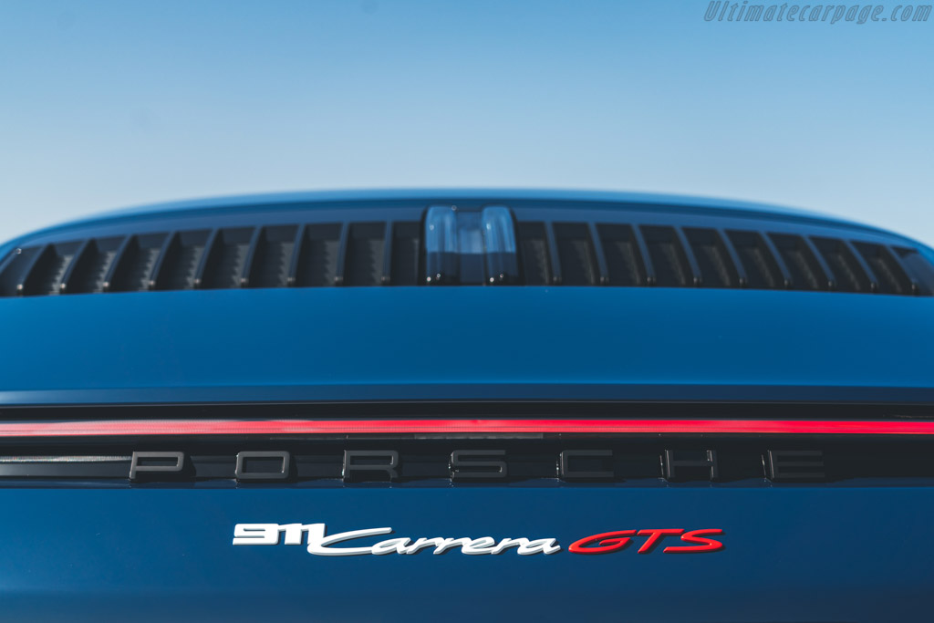 Porsche 911 Carrera GTS Cabriolet America