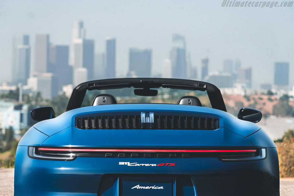 Porsche 911 Carrera GTS Cabriolet America