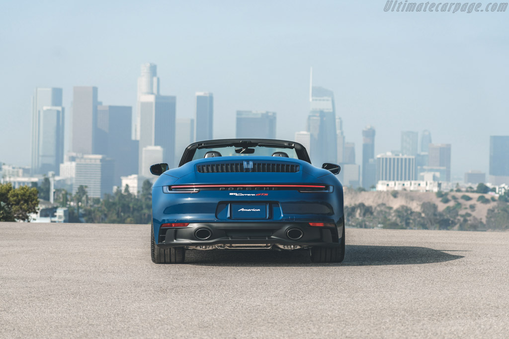 Porsche 911 Carrera GTS Cabriolet America