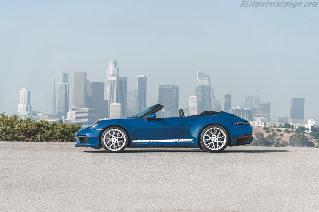 Porsche 911 Carrera GTS Cabriolet America