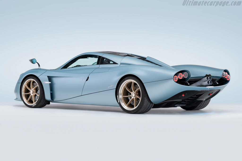 Pagani Huayra Codalunga