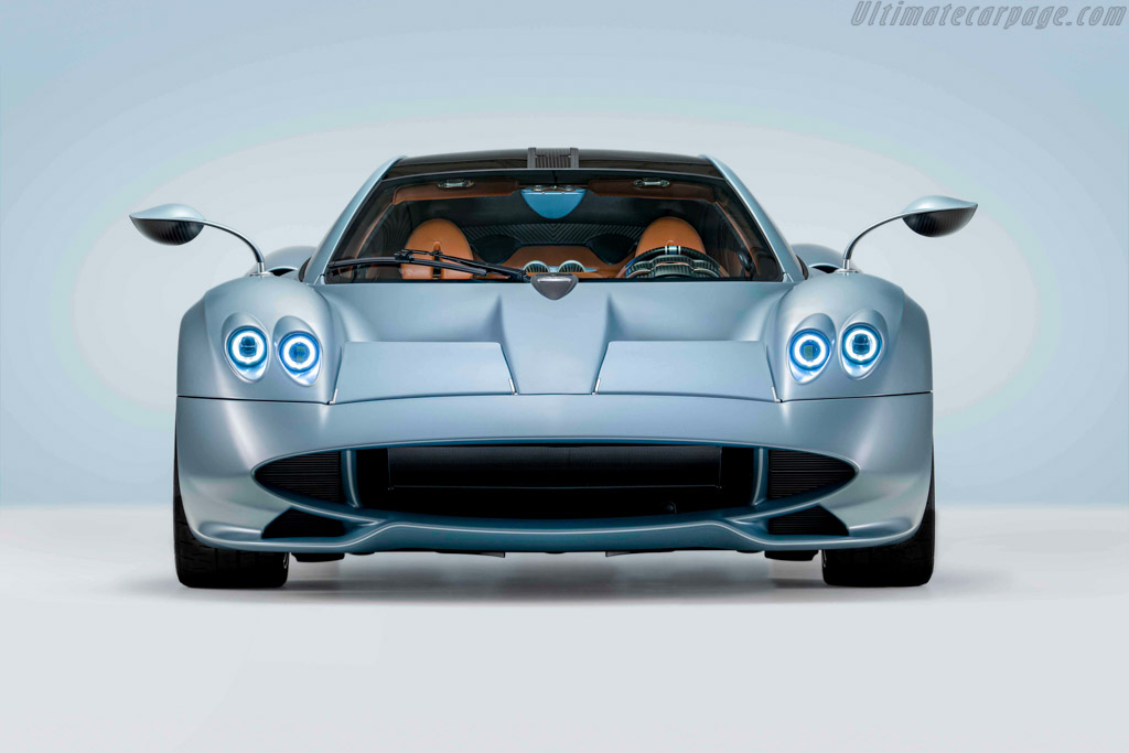 Pagani Huayra Codalunga