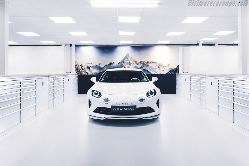 Alpine A110 E-ternité
